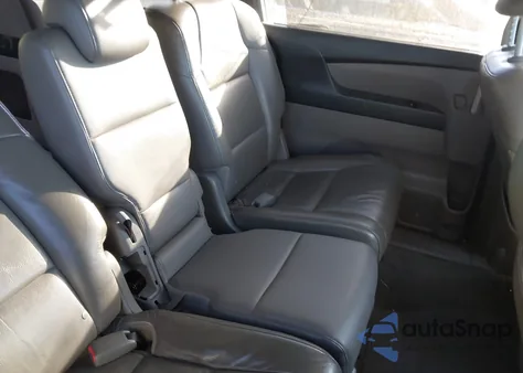 2011 Honda Odyssey Ex-L z USA, uszkodzony, nr VIN 5FNRL5H60BB026770